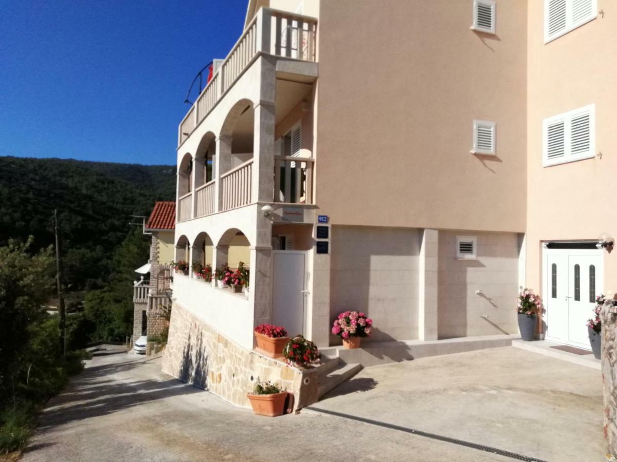 Appartementhaus Elena Jelsa  Exterior foto